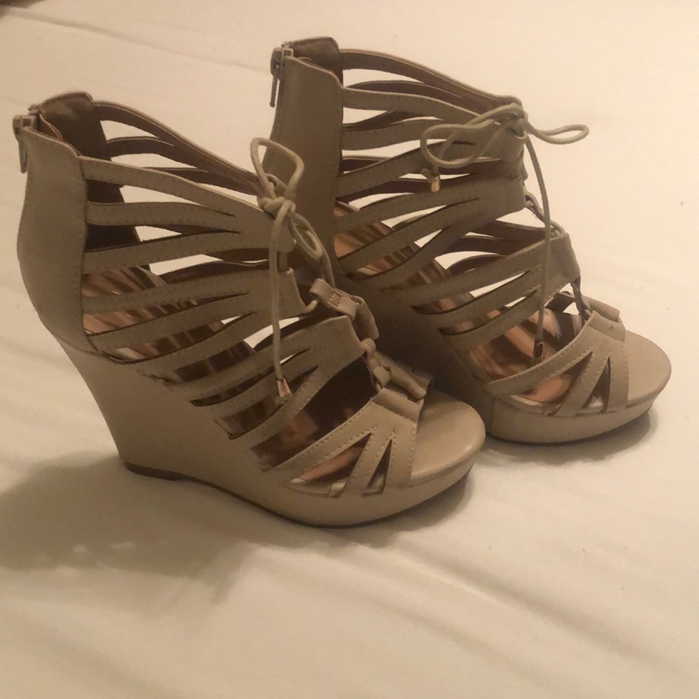 Tan wedges
